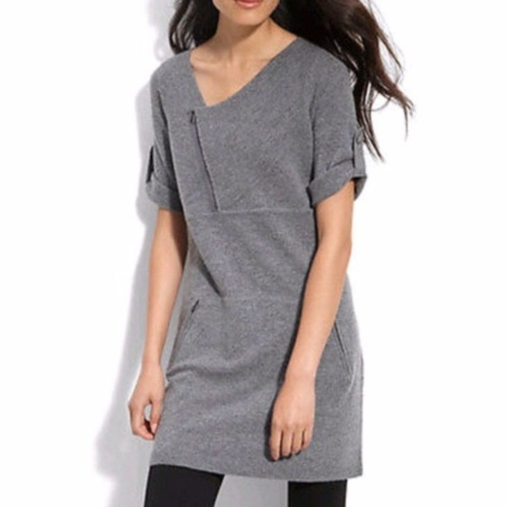 BLACK BCBG 100% Lambswool Sweater Dress